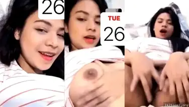 Dambie Skandal VCS Buka Pakaian Depan Kamera poster