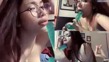 Gadis Chindo Cantik Mulus Binal Goyang Hot poster
